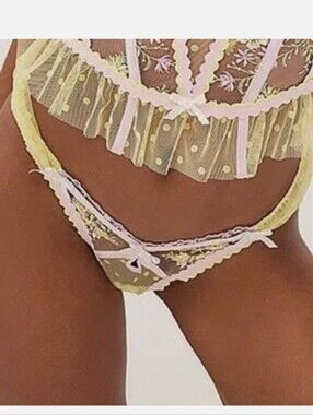 For Love And Lemons Buttercup Bunches Butter Yellow Pastel Coquette Thong NWT